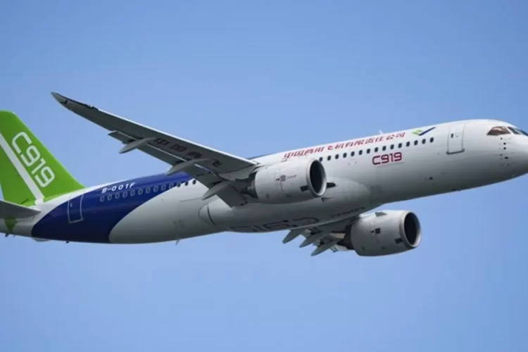 China Now Has Its Own Commercial Aircraft: Is It Time for India to Take Off?