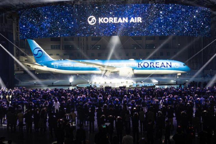 Korean Air reveals new-look logo and aircraft livery